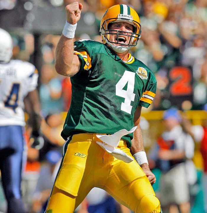 04-Brett-Favre-075603443.jpg